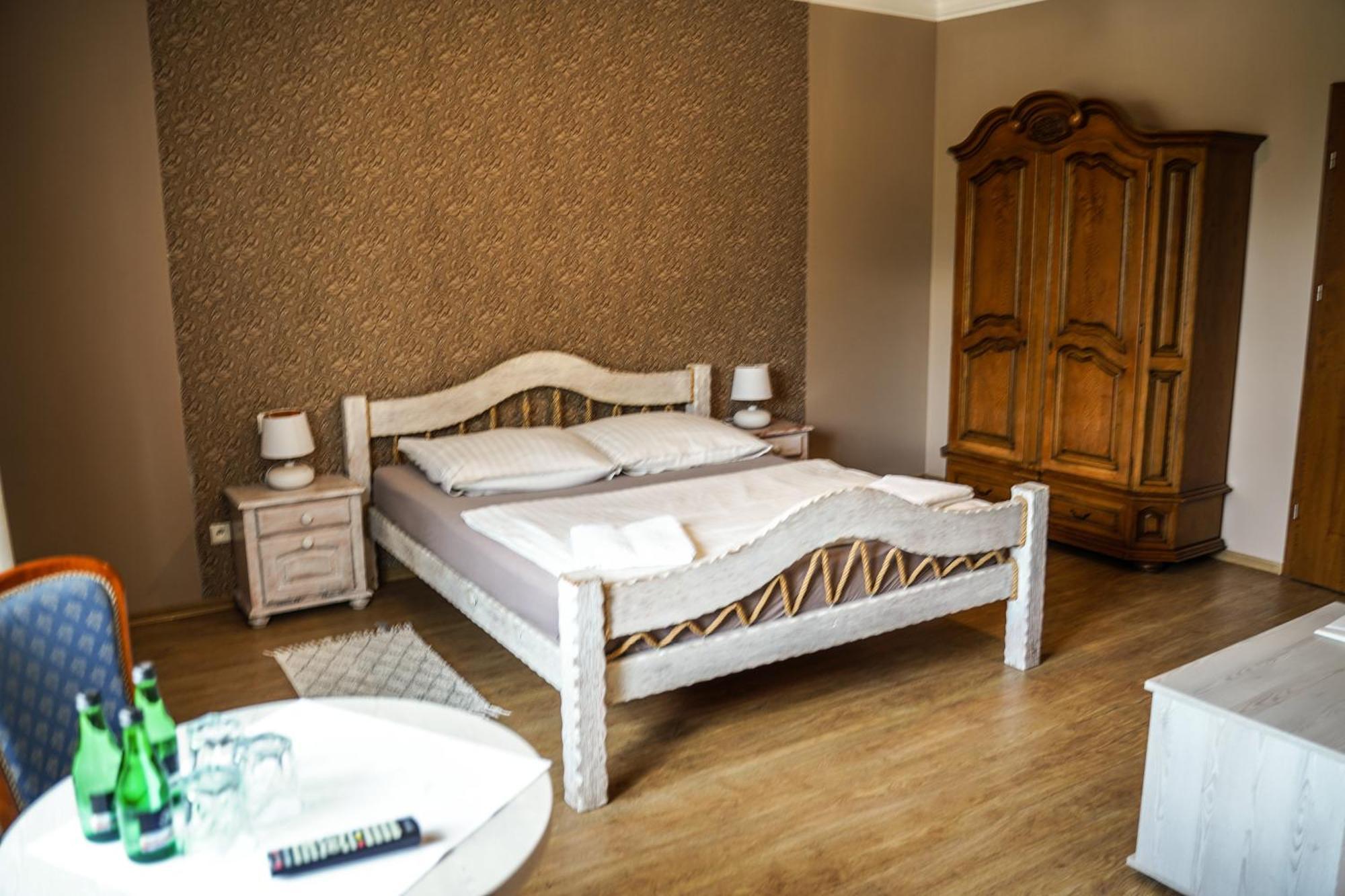 Hotel Heaven Chabsko Esterno foto